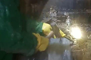 吕梁消防水池堵漏施工视频